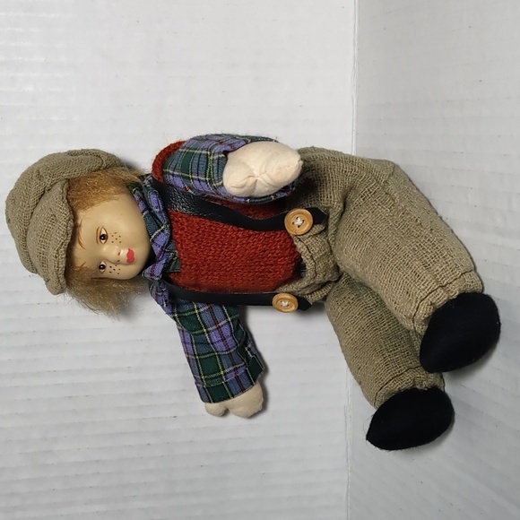 Albert E Price Porcelain Ragamuffin Dolls Boy Girl Shelf sitter - Picture 5 of 8